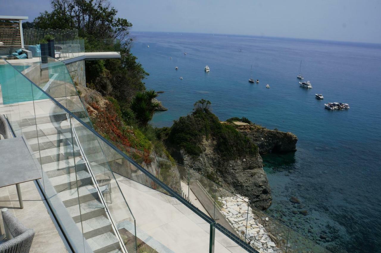 B&B Capo Torre Resort & Spa Albisola Superiore Buitenkant foto