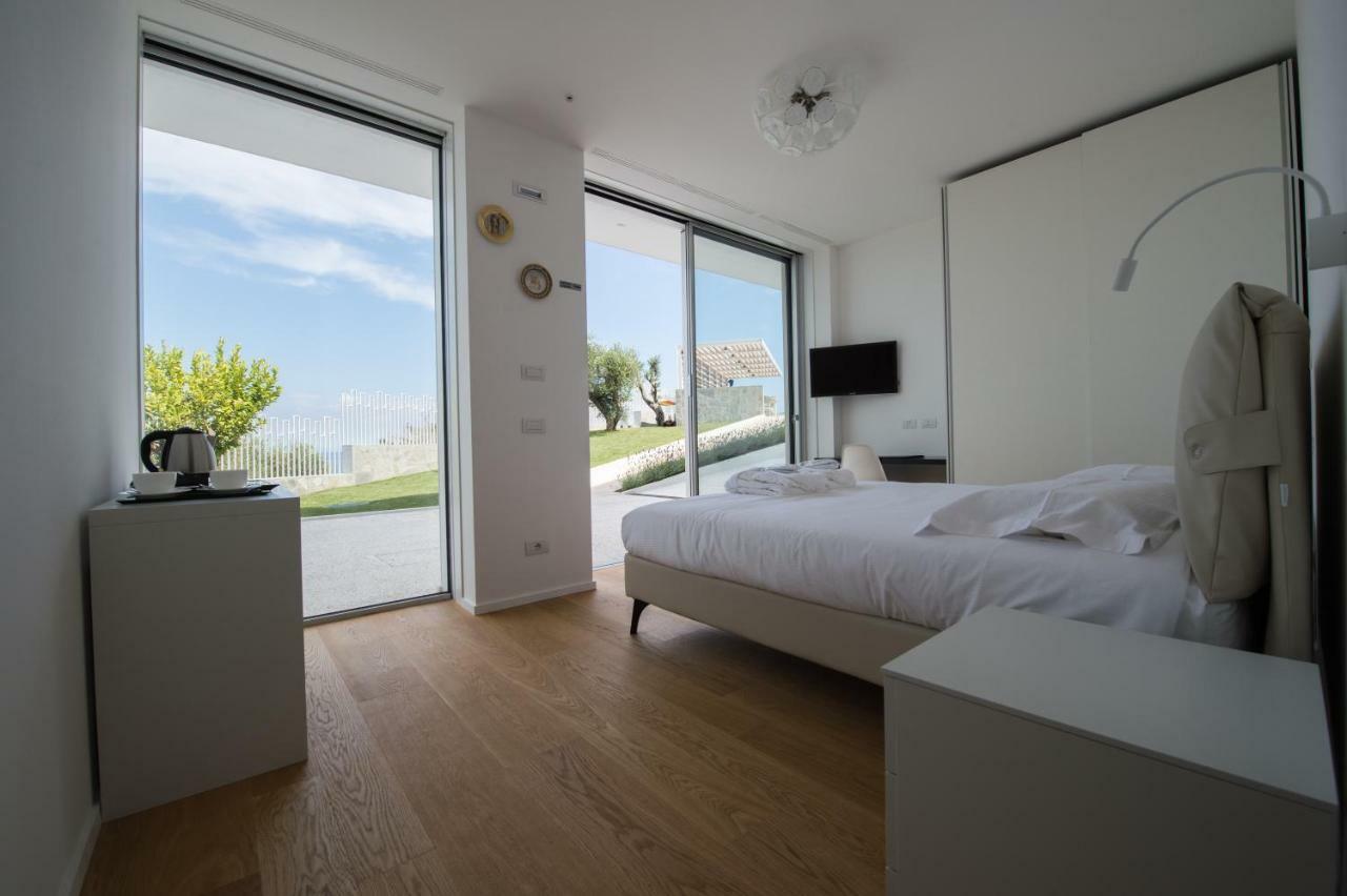 B&B Capo Torre Resort & Spa Albisola Superiore Buitenkant foto