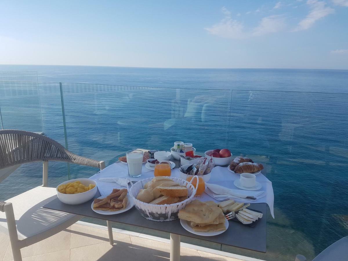 B&B Capo Torre Resort & Spa Albisola Superiore Buitenkant foto
